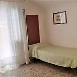 Rosa Vila *